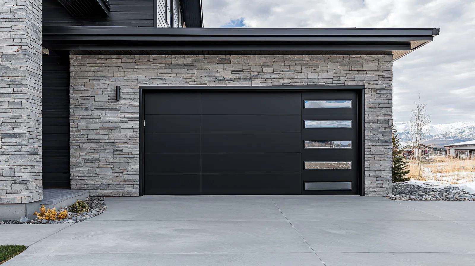 Porte de garage sur mesure – Ciel Habitat France